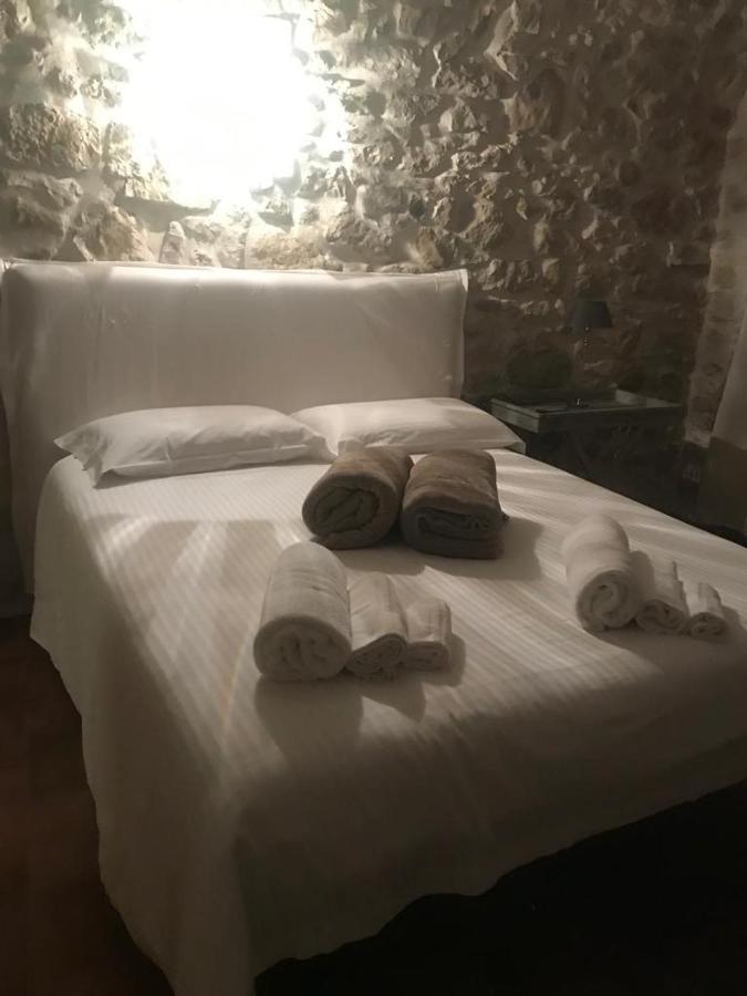 Ausonia B&B Milleunapietra Romantic Guest House المظهر الخارجي الصورة